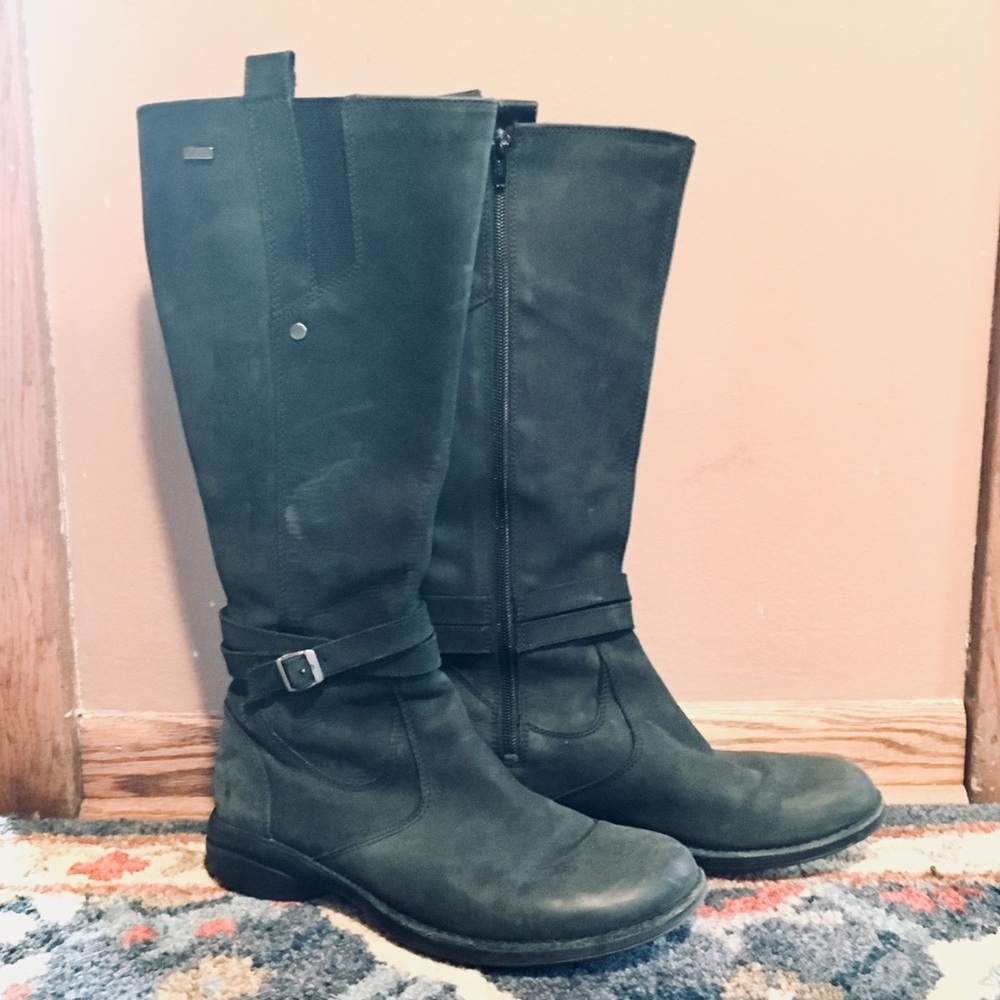 Black Merrell boots